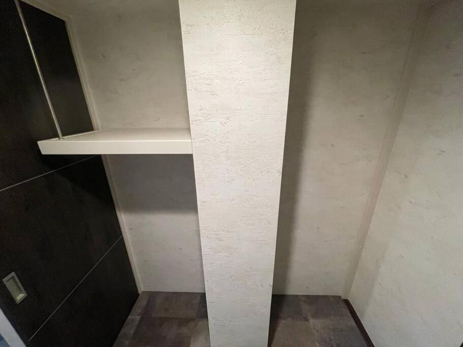 Wolf Pack Apartment 33 Осака Экстерьер фото