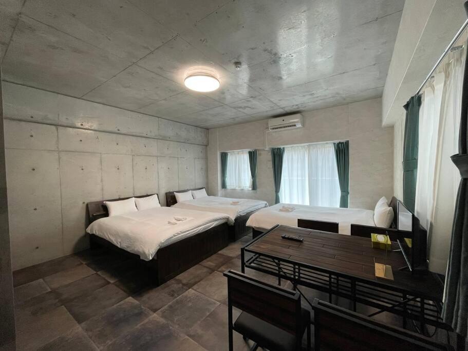 Wolf Pack Apartment 33 Осака Экстерьер фото
