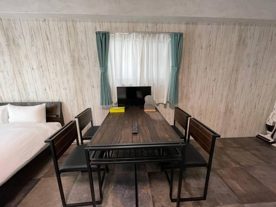 Wolf Pack Apartment 33 Осака Экстерьер фото