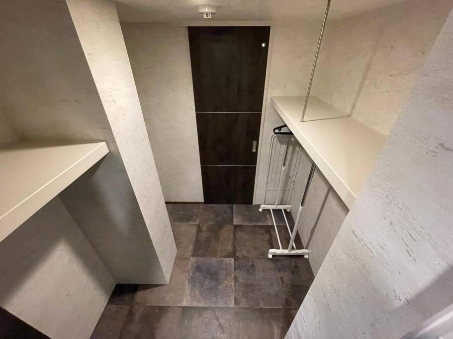 Wolf Pack Apartment 33 Осака Экстерьер фото