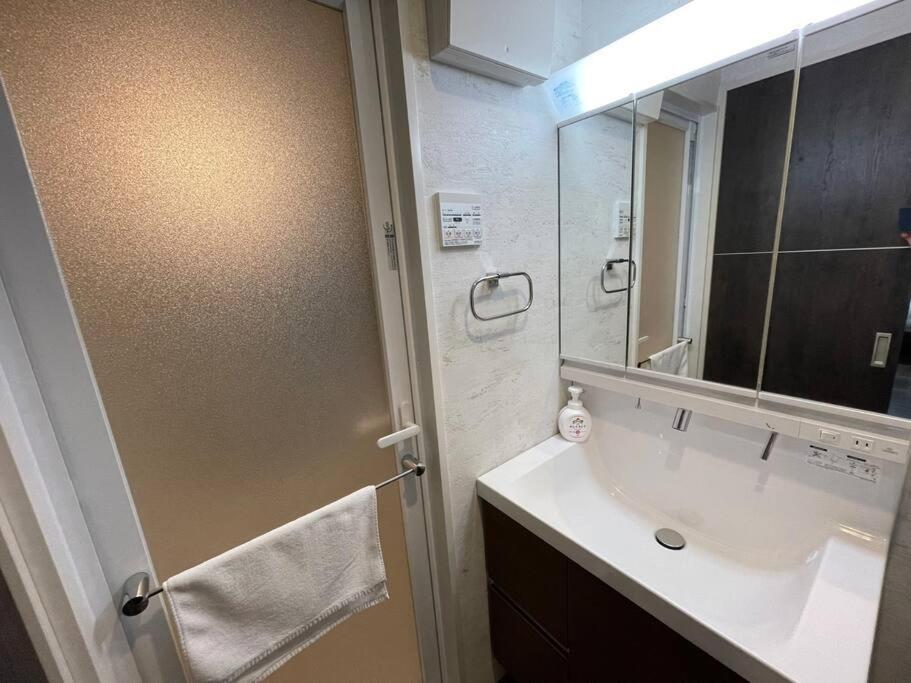 Wolf Pack Apartment 33 Осака Экстерьер фото